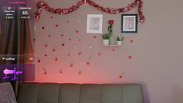 ZahraMilf online show from February 12, 9:27 pm