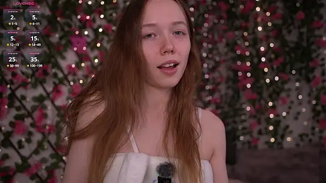 Petite Polly online show from January 8, 6:01 pm