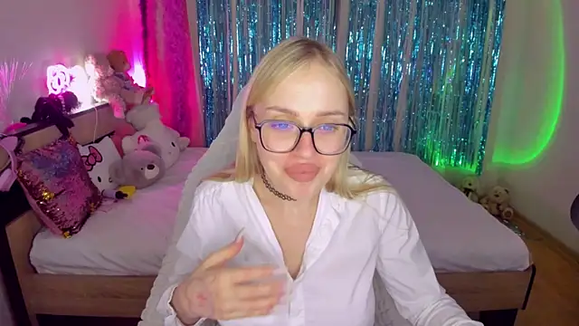 CeaneLino online show from November 4, 6:24 pm