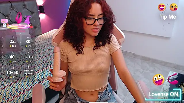 Dulcee Gaby online show from April 7, 8:33 pm