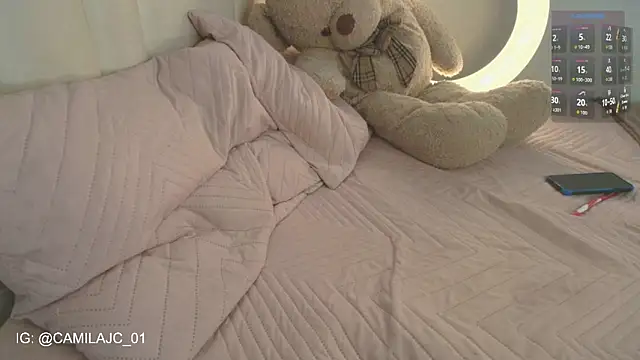 KIMMIE 01 online show from February 7, 4:44 pm