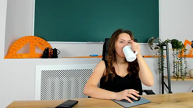 AnnaJonson online show from November 2, 3:10 am