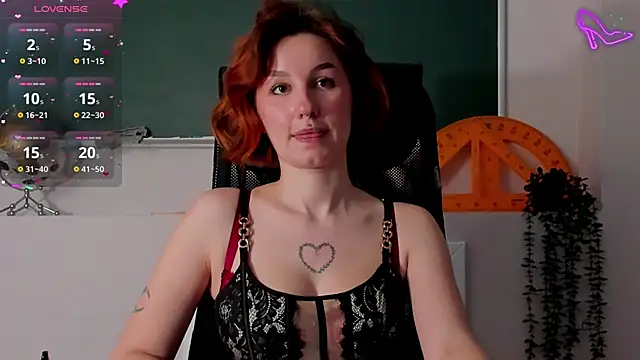 ClaireMathis online show from January 31, 7:34 pm