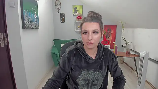 BettyJamess online show from October 21, 7:40 pm