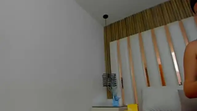 AmbarGills online show from November 29, 1:15 pm