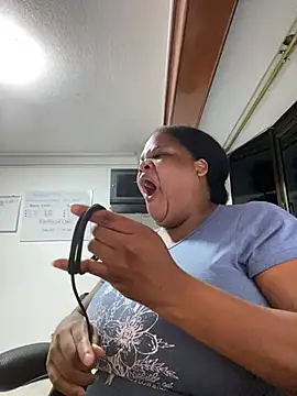 gabrielabrunette69 online show from January 14, 12:48 am