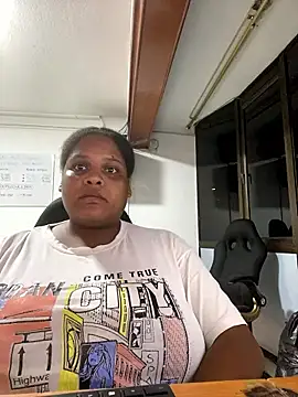 gabrielabrunette69 online show from January 15, 2:06 am