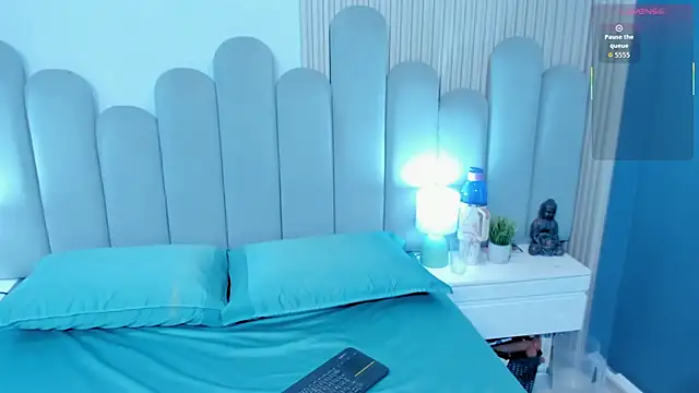 luly dreams online show from May 31, 12:11 pm