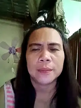 Snapshot of erma_joy chatting on October 18, 7:55 am erma joy online show from October 18, 7:55 am