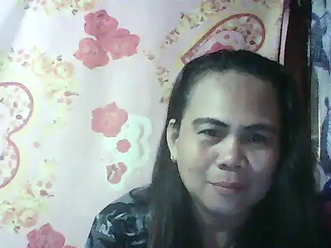 Snapshot of erma_joy chatting on October 10, 3:11 am erma joy online show from October 10, 3:11 am