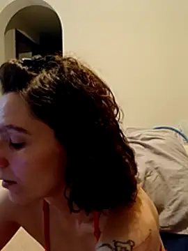 labellerose online show from March 10, 6:12 pm