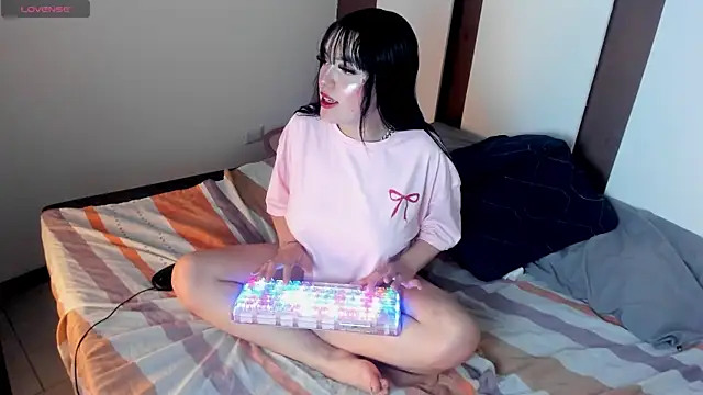 bubble  angel   online show from April 13, 11:33 am