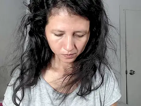 Renata Rivas online show from October 26, 5:14 am