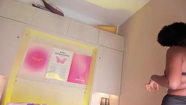 MaraBaker online show from February 24, 12:04 pm