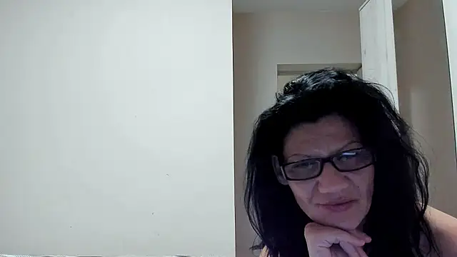 Snapshot of SweetSin40 chatting on October 11, 7:05 pm SweetSin40 online show from October 11, 7:05 pm