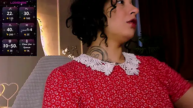 Aisha Goldstein online show from February 11, 6:37 am