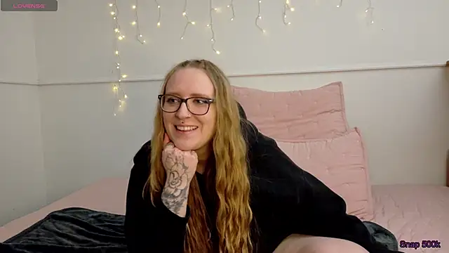 Pattyworld69 online show from March 22, 7:03 am