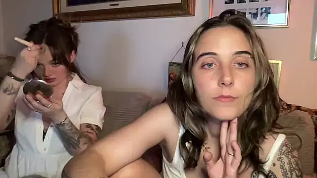 lill daddysgirl online show from March 24, 5:35 am