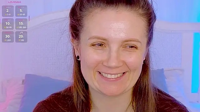 Amy  Leee  online show from February 13, 3:13 pm