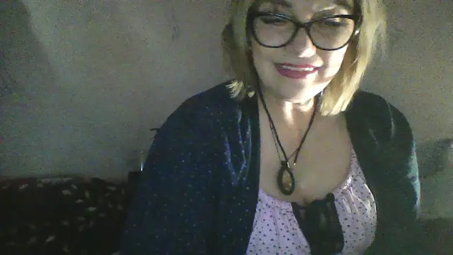 Lia Ray online show from February 13, 9:05 pm