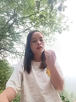 Nguyet2k4 online show from April 15, 11:16 pm