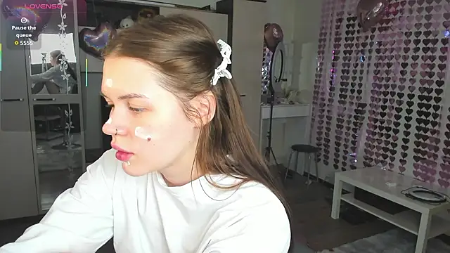 HeatherNextDoor online show from February 10, 4:48 am