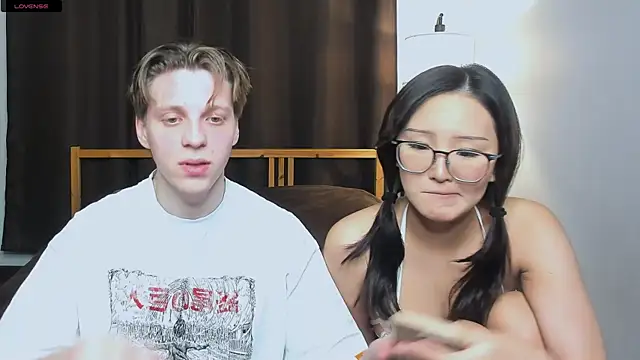 Blossomandbee online show from December 3, 12:02 am