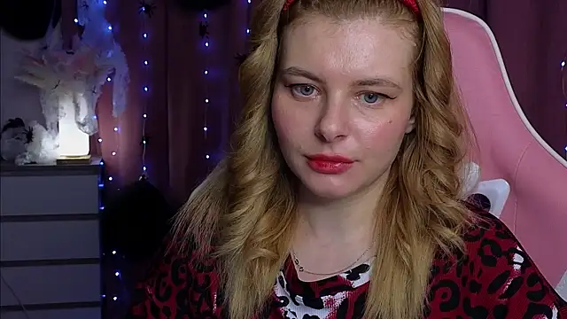 newday-off online show from October 31, 6:15 am