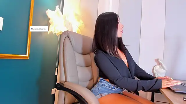 Rashel Frost  online show from April 13, 8:31 pm