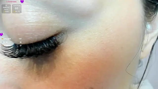 JuliethCruz  online show from April 17, 9:50 pm