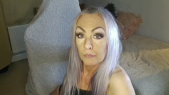 TheOGMiaMystique online show from March 8, 2:04 am