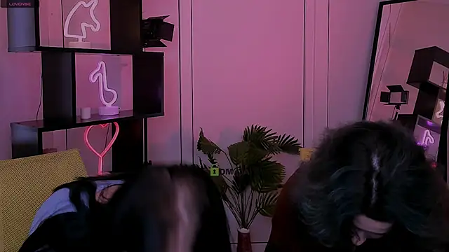 miki ti online show from November 6, 12:11 pm