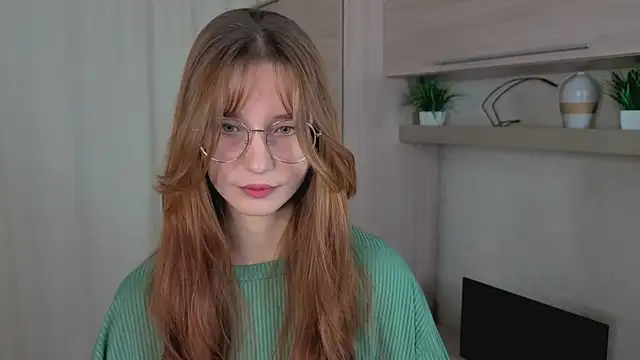 RachelColli online show from November 17, 1:56 pm