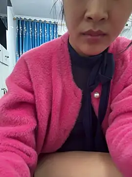 littlesluttycat online show from February 4, 11:35 am