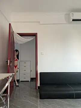 littlesluttycat online show from April 14, 1:05 am