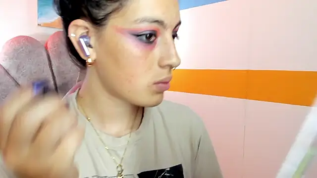 moon winy online show from October 25, 12:46 pm