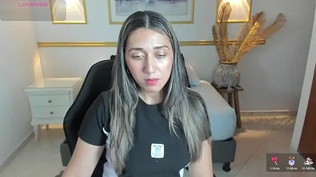 karlyy  online show from January 8, 7:29 pm