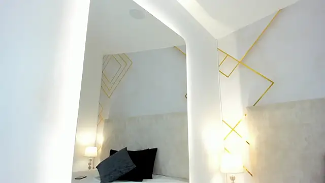 Martinaa Garcia online show from March 2, 7:20 pm