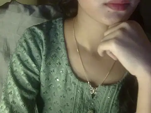 Shezi N online show from March 12, 4:20 pm