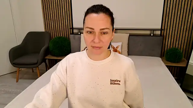 DitaNoir online show from April 9, 6:52 am