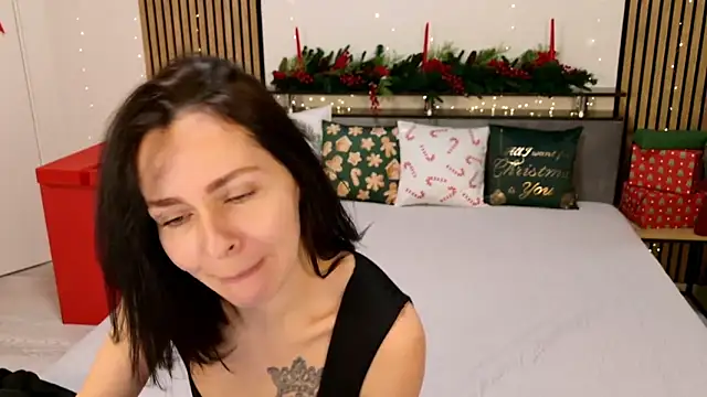 DitaNoir online show from December 19, 7:22 am