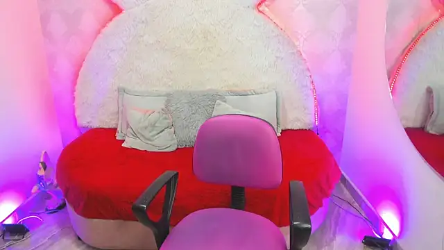 valentina clk online show from December 19, 1:58 pm