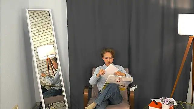 SabraDonkle online show from October 21, 10:52 am