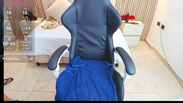 Aziz daud online show from January 12, 7:30 pm