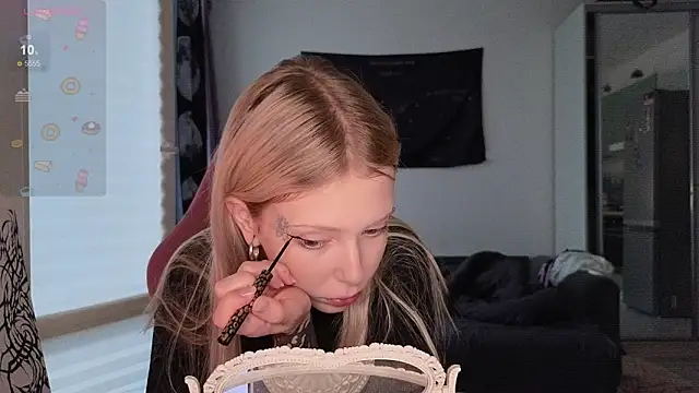 eliza saddcat online show from October 31, 12:42 pm