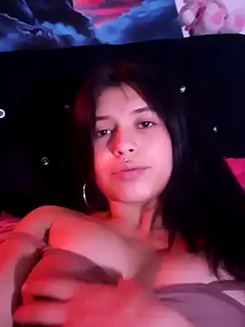 petite coral online show from December 17, 5:11 am