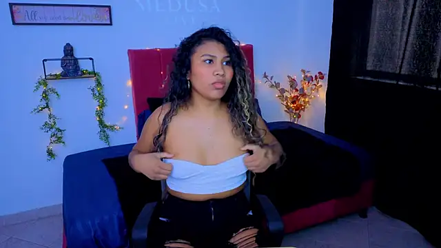 PaolaMedusa online show from October 25, 6:37 pm