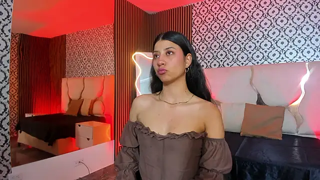 Adisson Tay online show from February 2, 7:24 pm