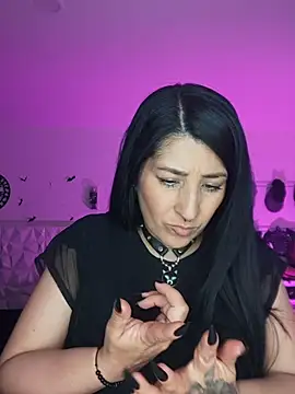 dark velvet online show from October 31, 2:57 am