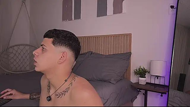 Little Emma 11 online show from June 1, 2:08 pm